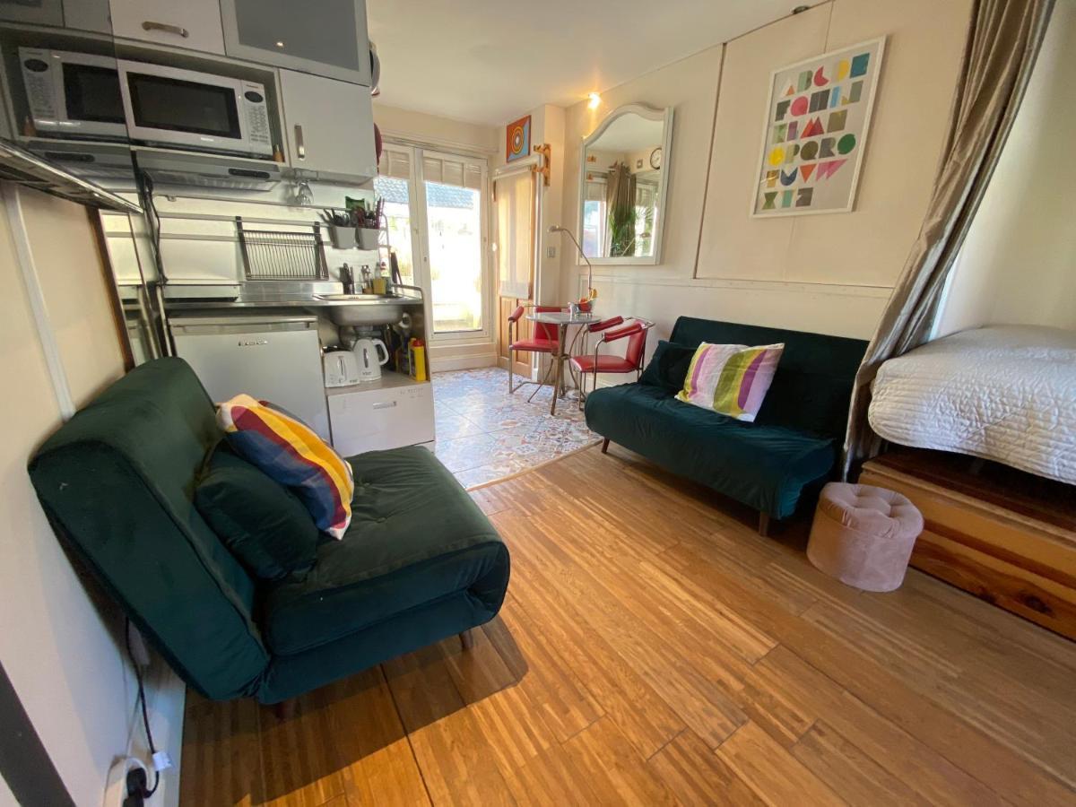 Little Brighton Beach Apartments - Also Separate Spa Cabin And Watersports Buitenkant foto