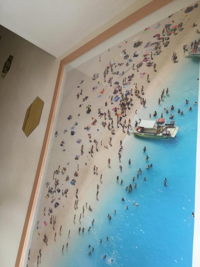 Little Brighton Beach Apartments - Also Separate Spa Cabin And Watersports Buitenkant foto